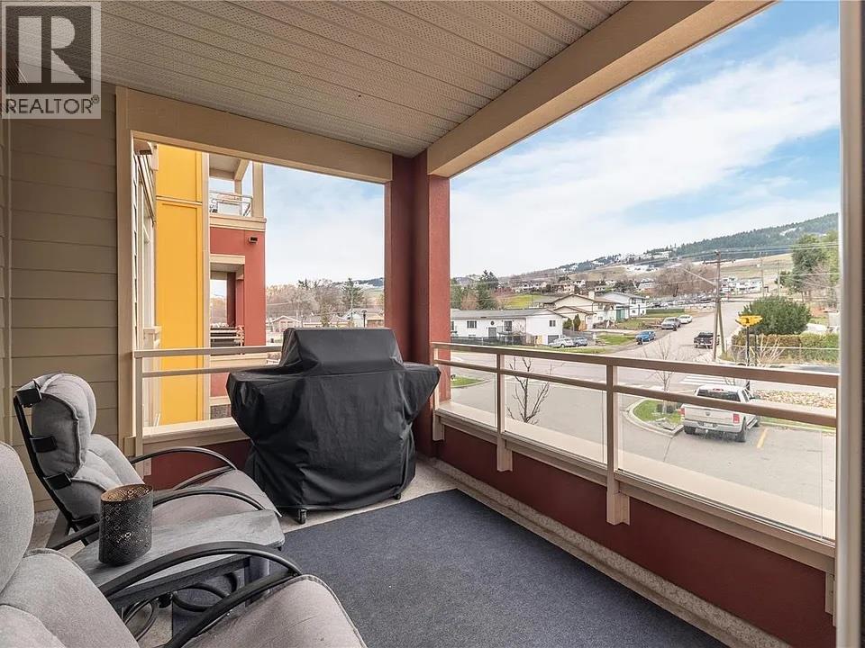 #2204 7343 Okanagan Landing Road - 19