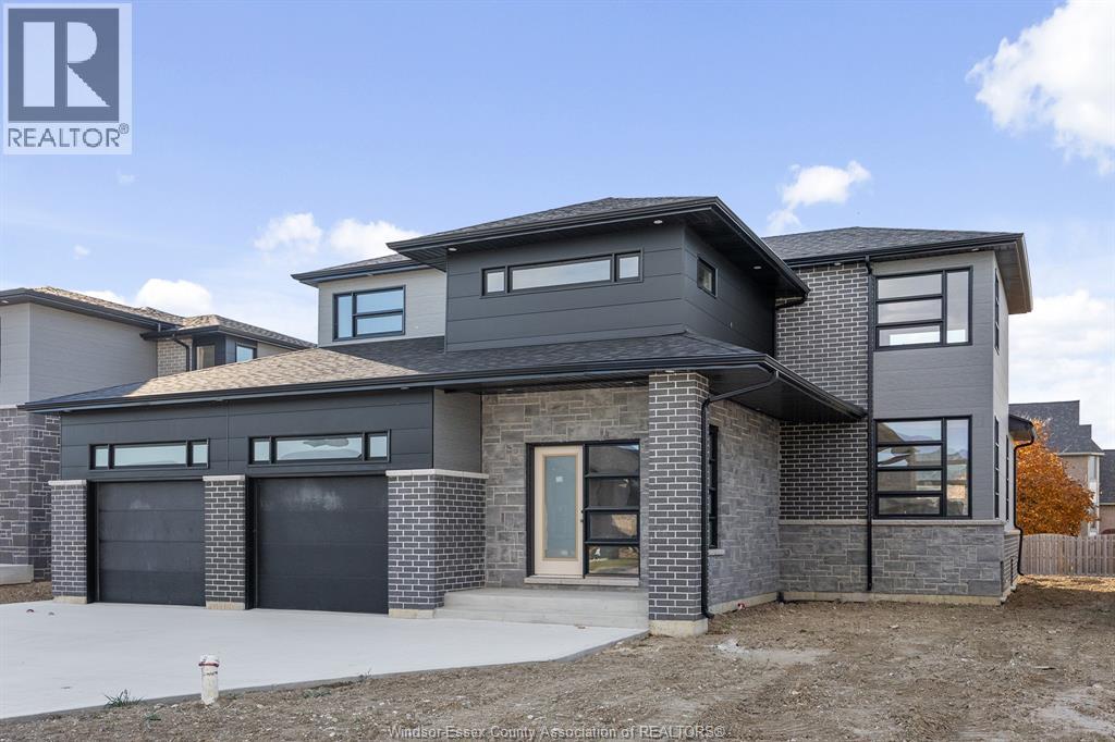117 HAZEL CRESCENT - 3