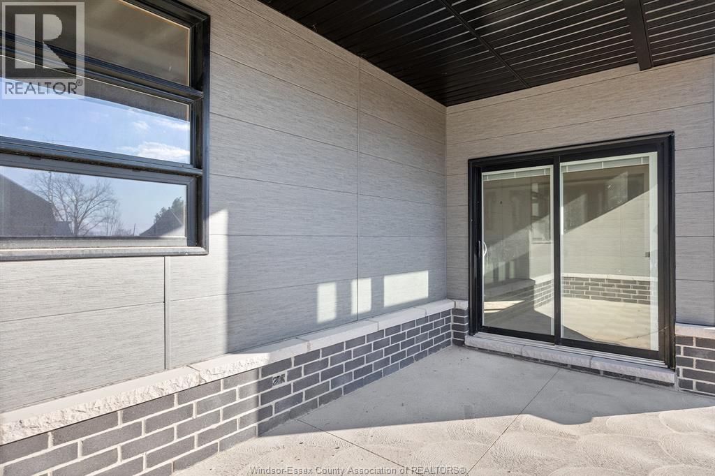 117 HAZEL CRESCENT - 7