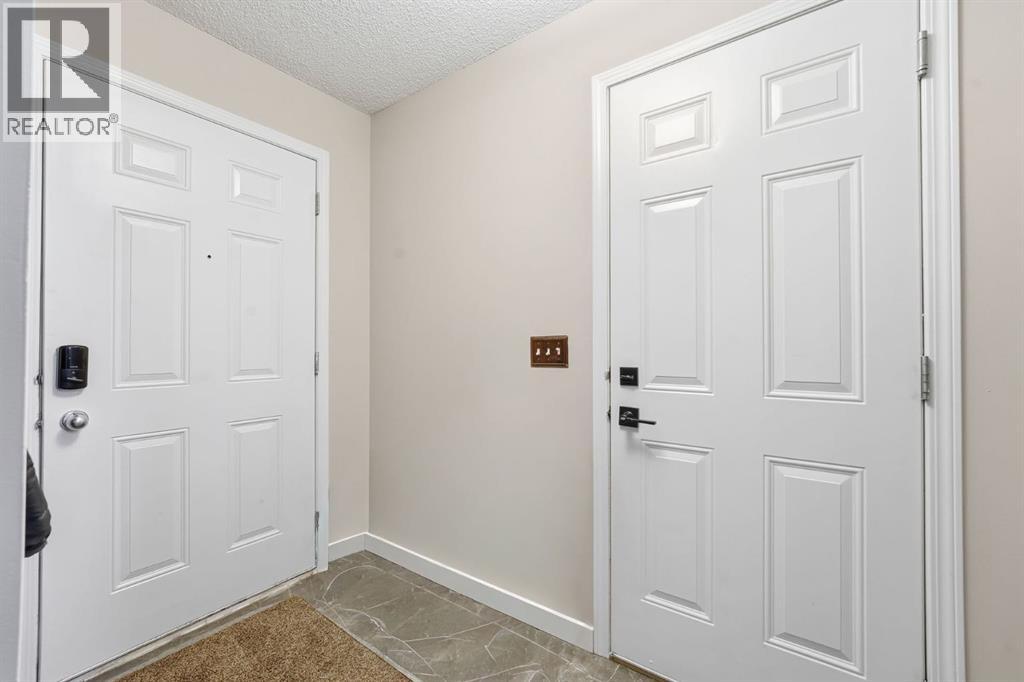 Single Family House 4 Level for Sale in  copperfield Court SE Copperfield Calgary 