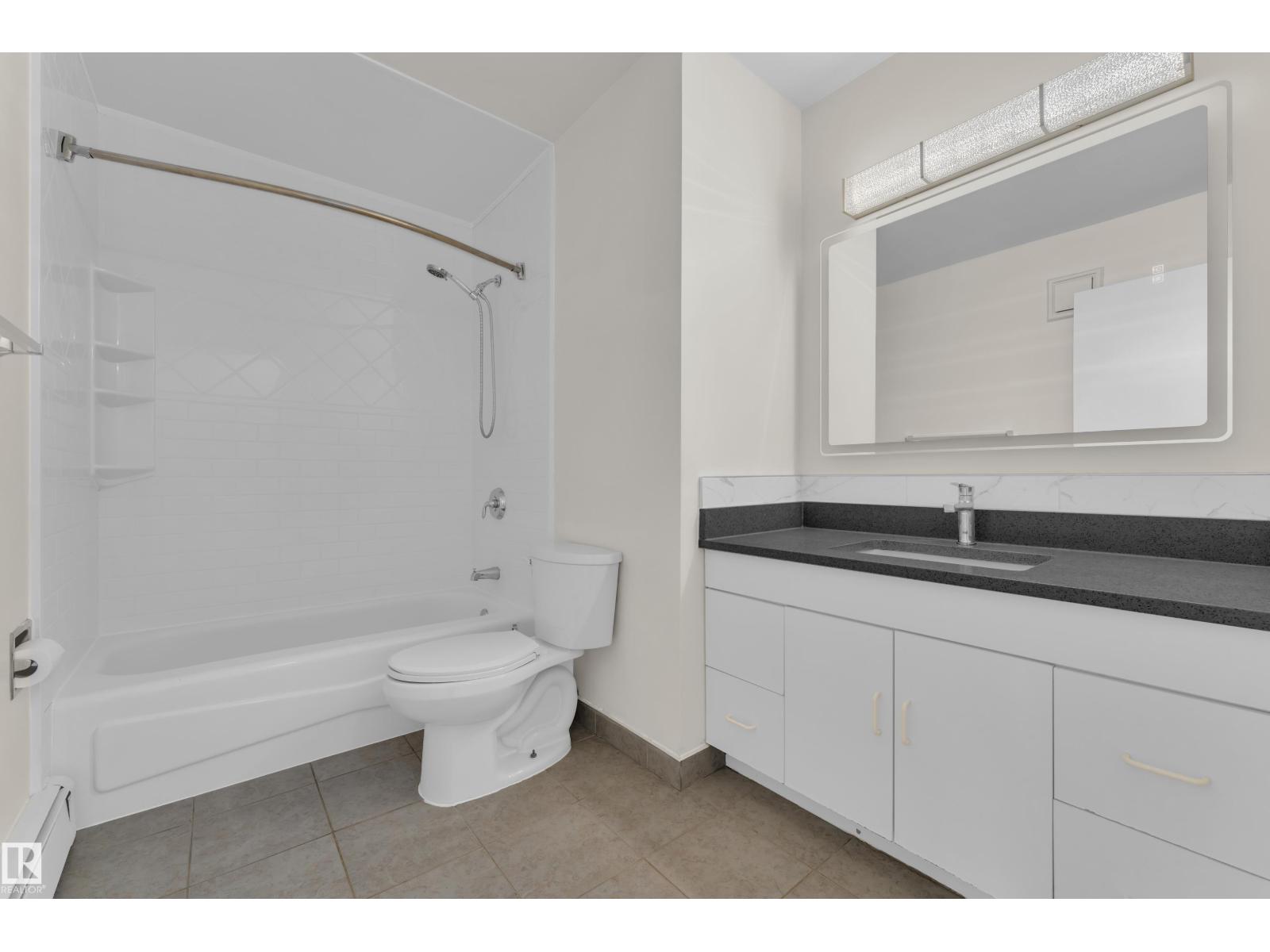#5 3855 76 ST NW - 6
