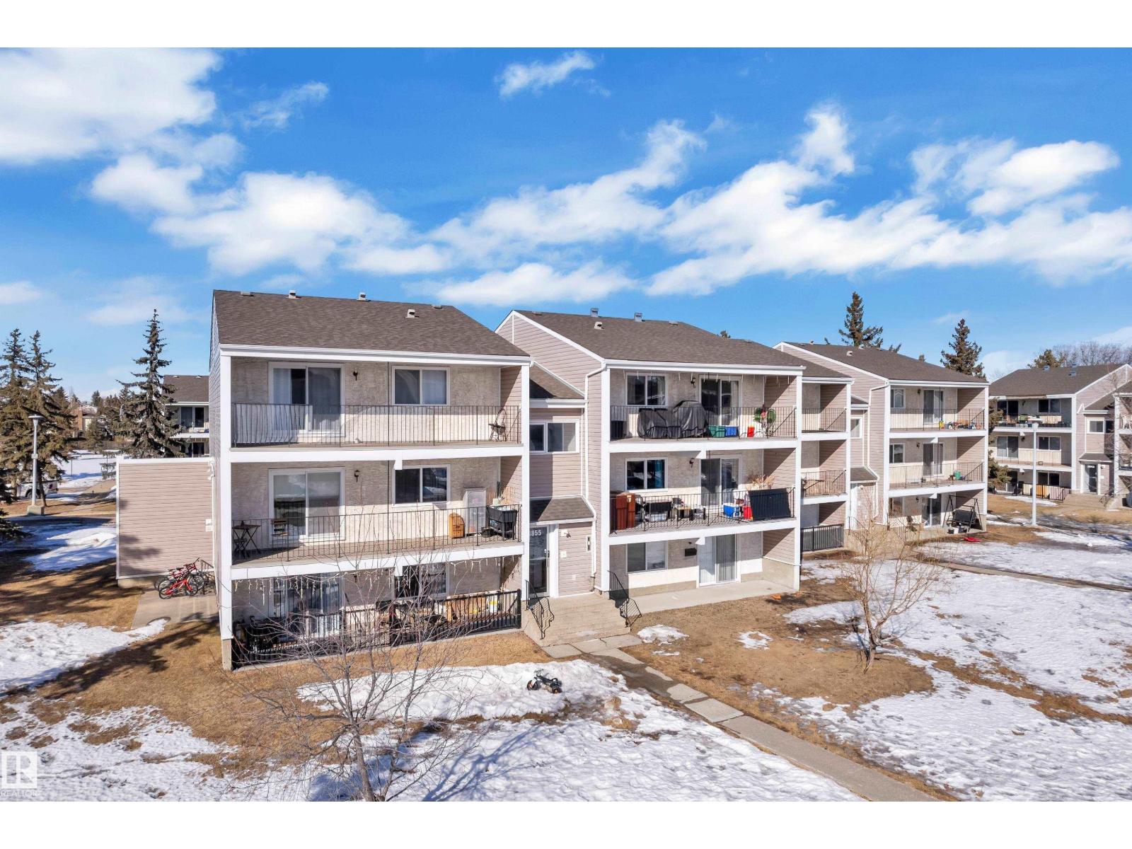 #5 3855 76 ST NW - 21