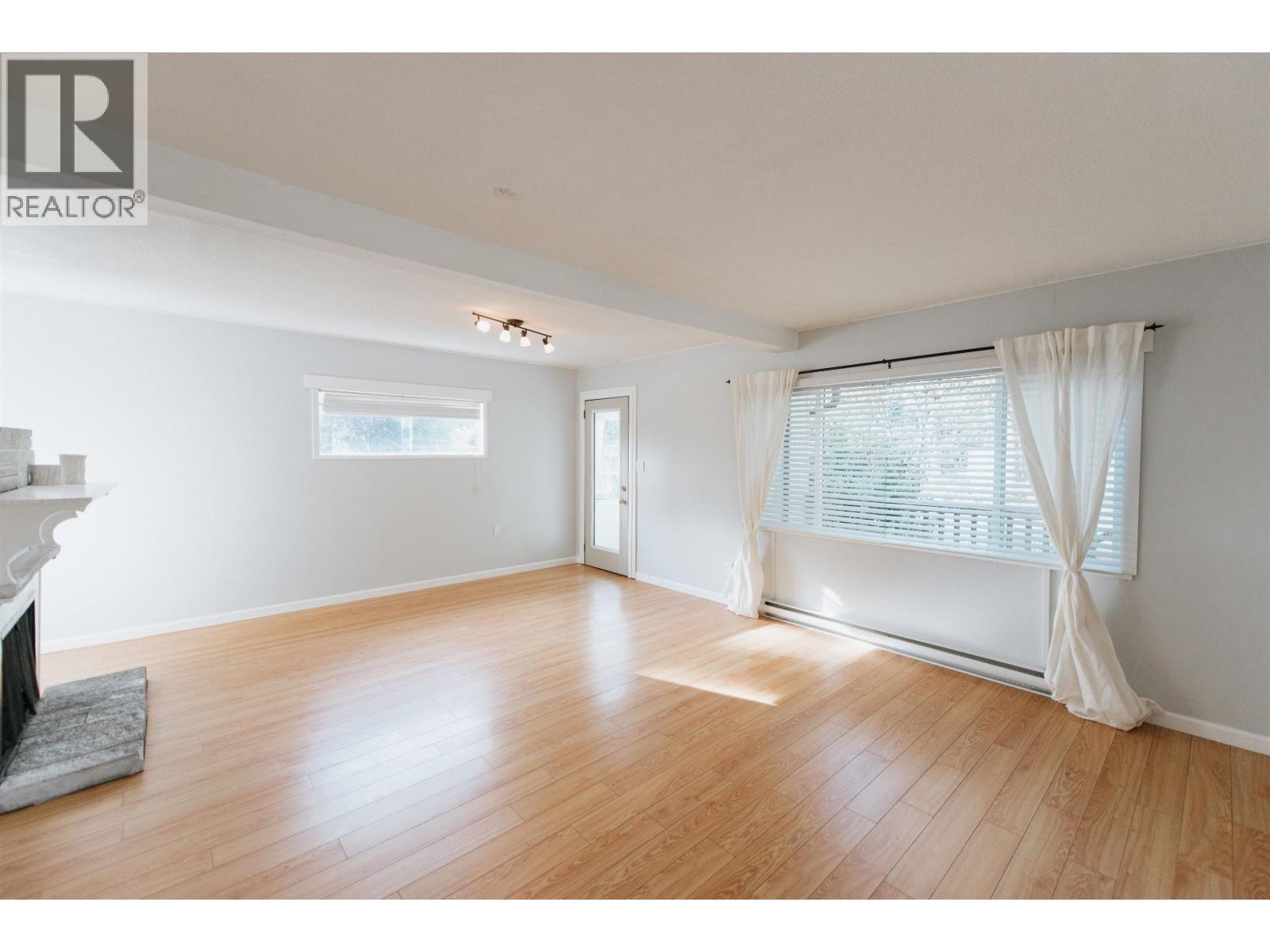 226 PRATT ROAD, Gibsons