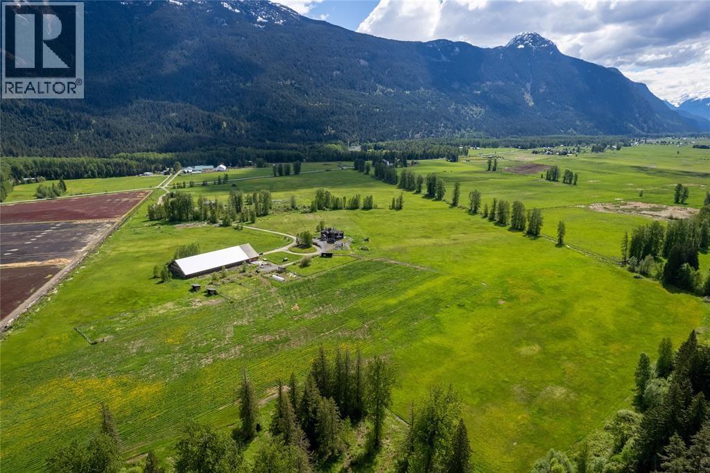 9115 PEMBERTON MEADOWS ROAD, Pemberton