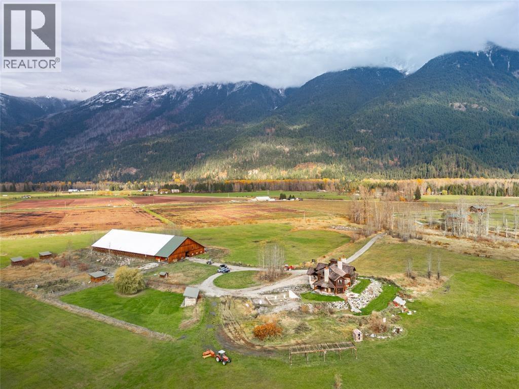 9115 PEMBERTON MEADOWS ROAD, Pemberton