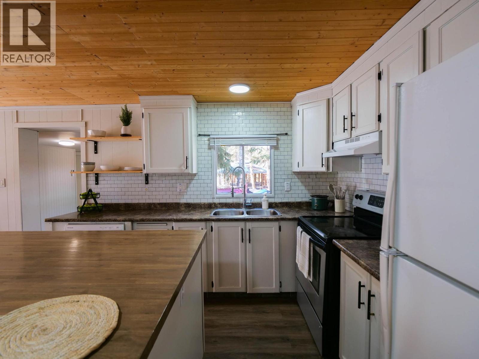 3079 RED BLUFF ROAD, Quesnel