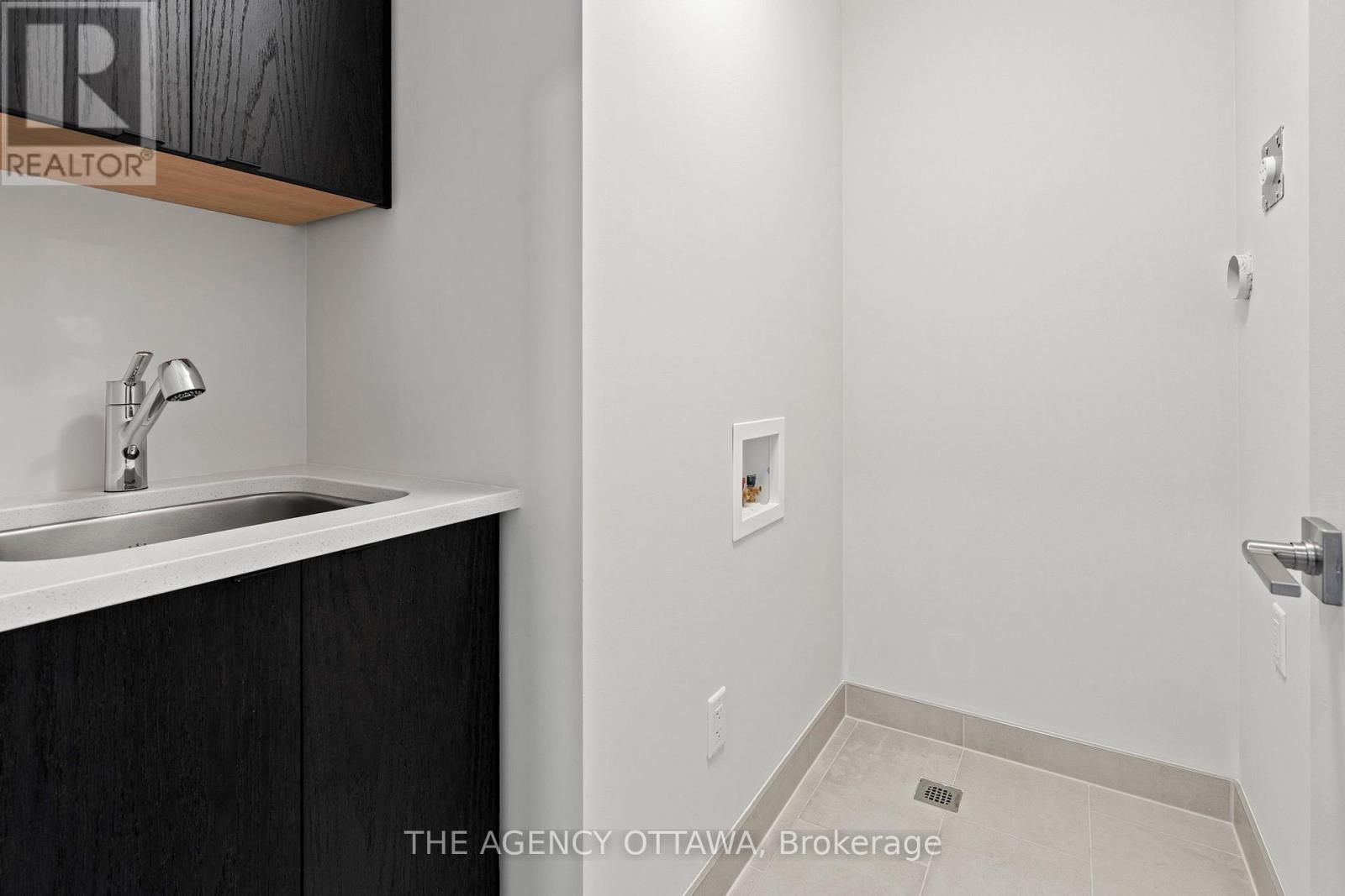 267 APRICOT STREET - 32