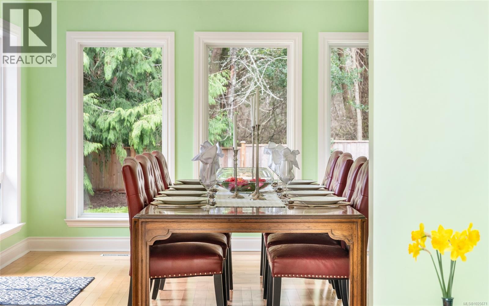 2881 PHYLLIS ST - 16