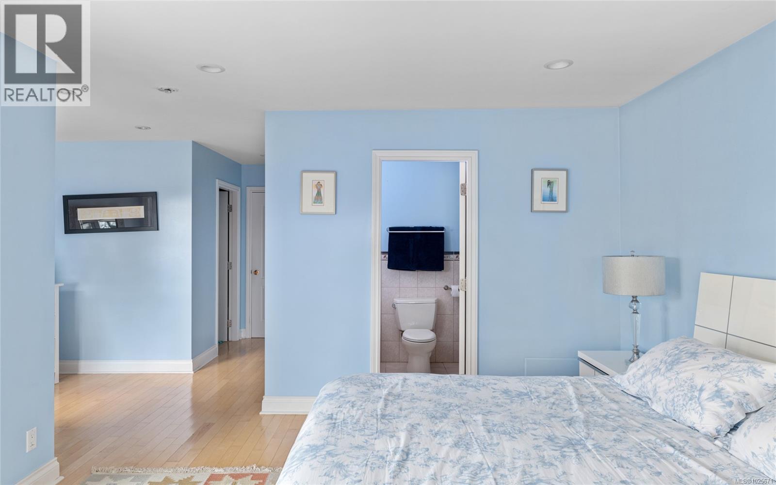 2881 PHYLLIS ST - 23