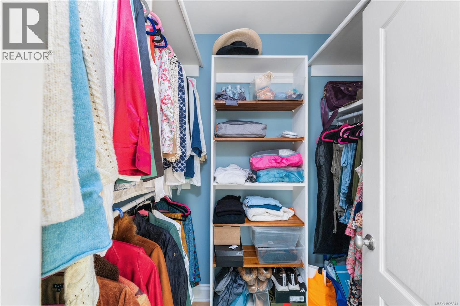 2881 PHYLLIS ST - 25