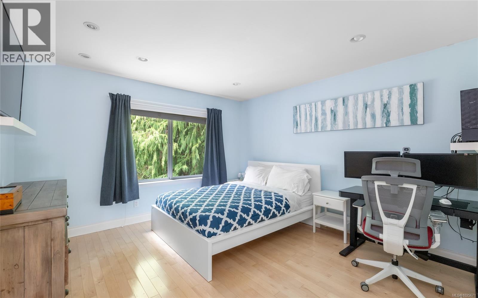 2881 Phyllis St - 29