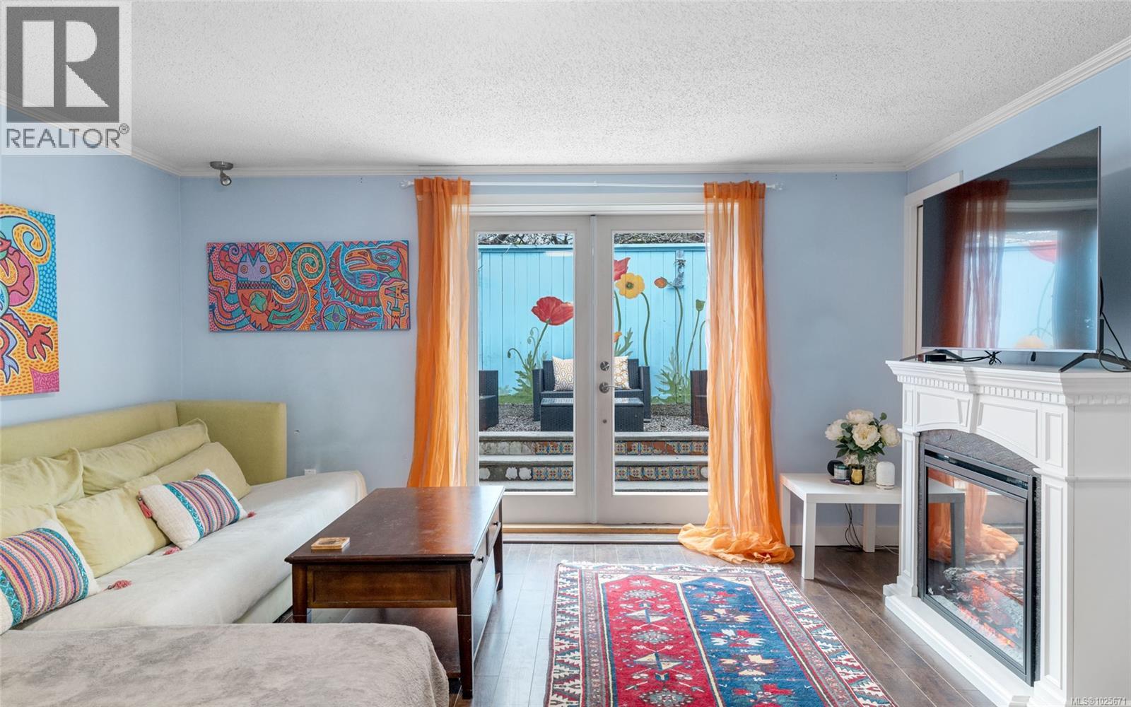 2881 PHYLLIS ST - 45