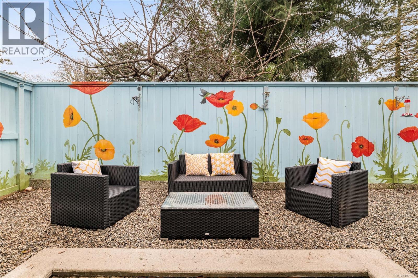 2881 PHYLLIS ST - 46