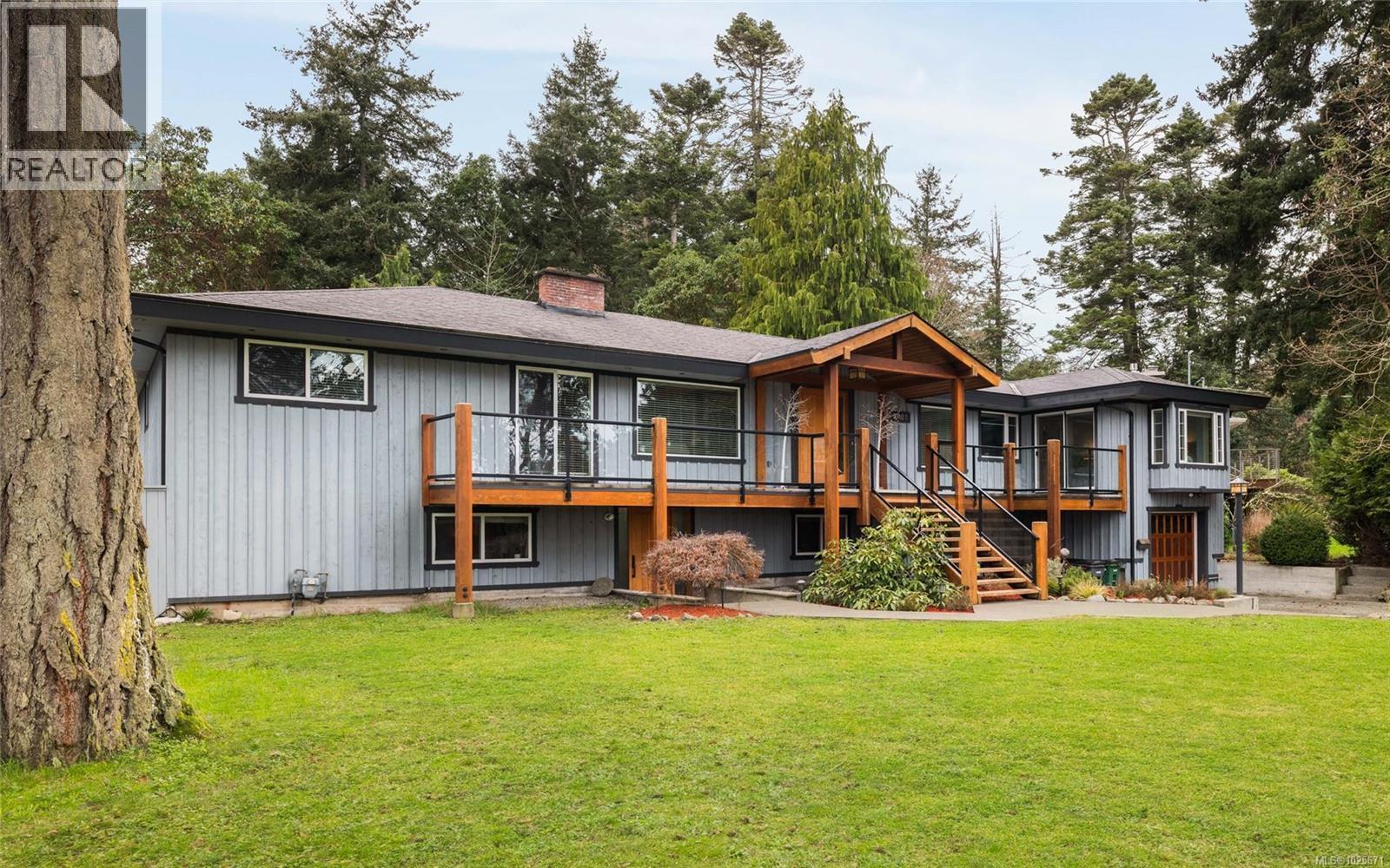 2881 PHYLLIS ST - 60