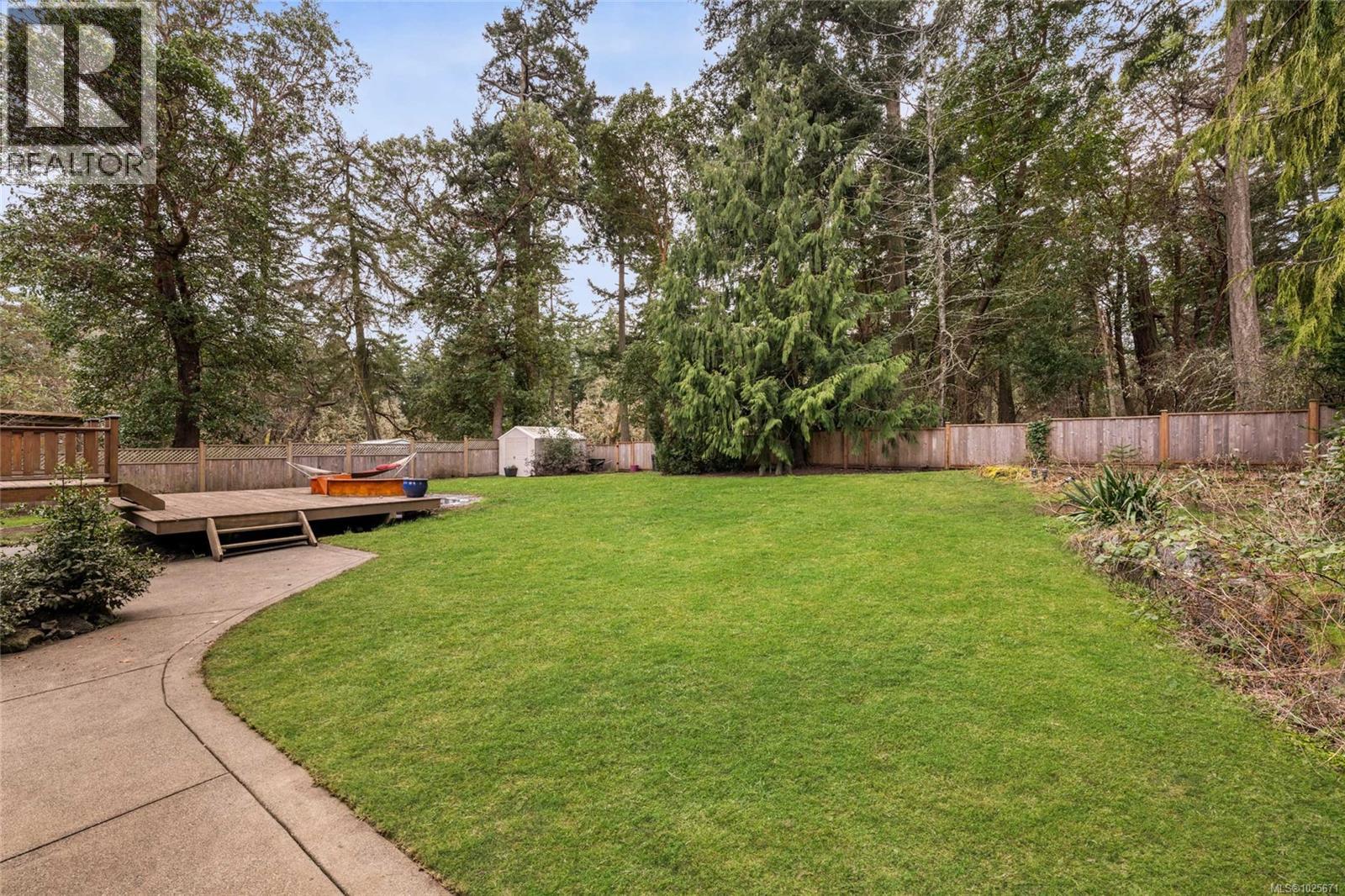 2881 PHYLLIS ST - 63