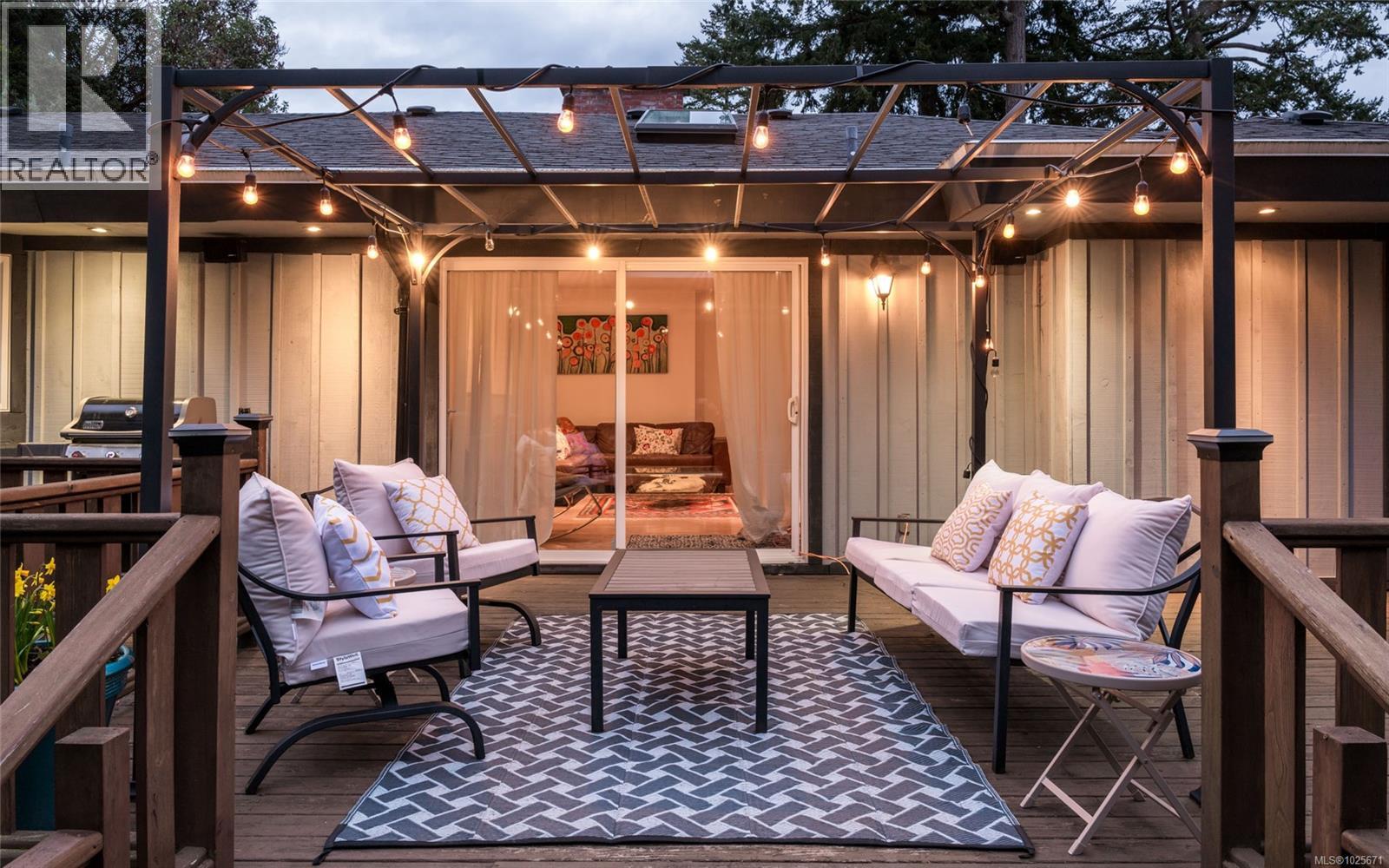 2881 PHYLLIS ST - 78