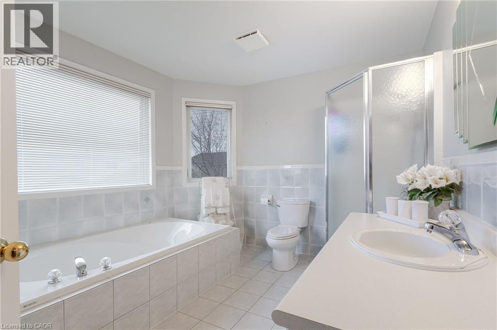 42 HILLGARDEN Drive - 23