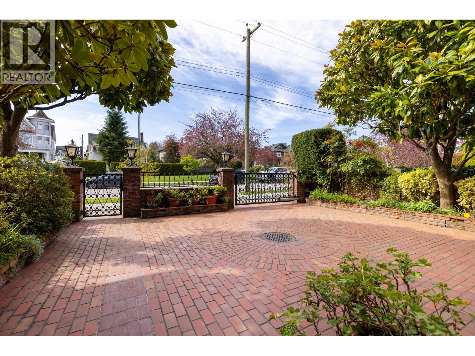 3167 POINT GREY ROAD, Vancouver