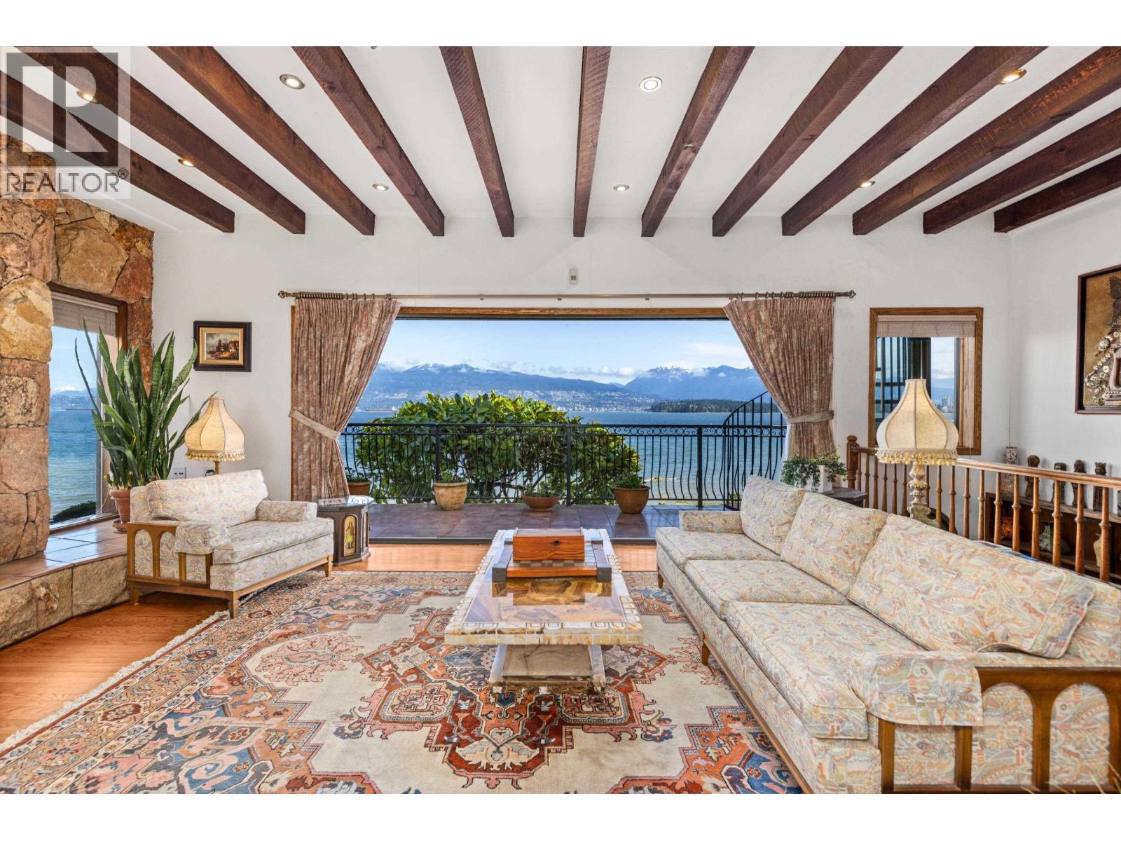 3167 POINT GREY ROAD, Vancouver