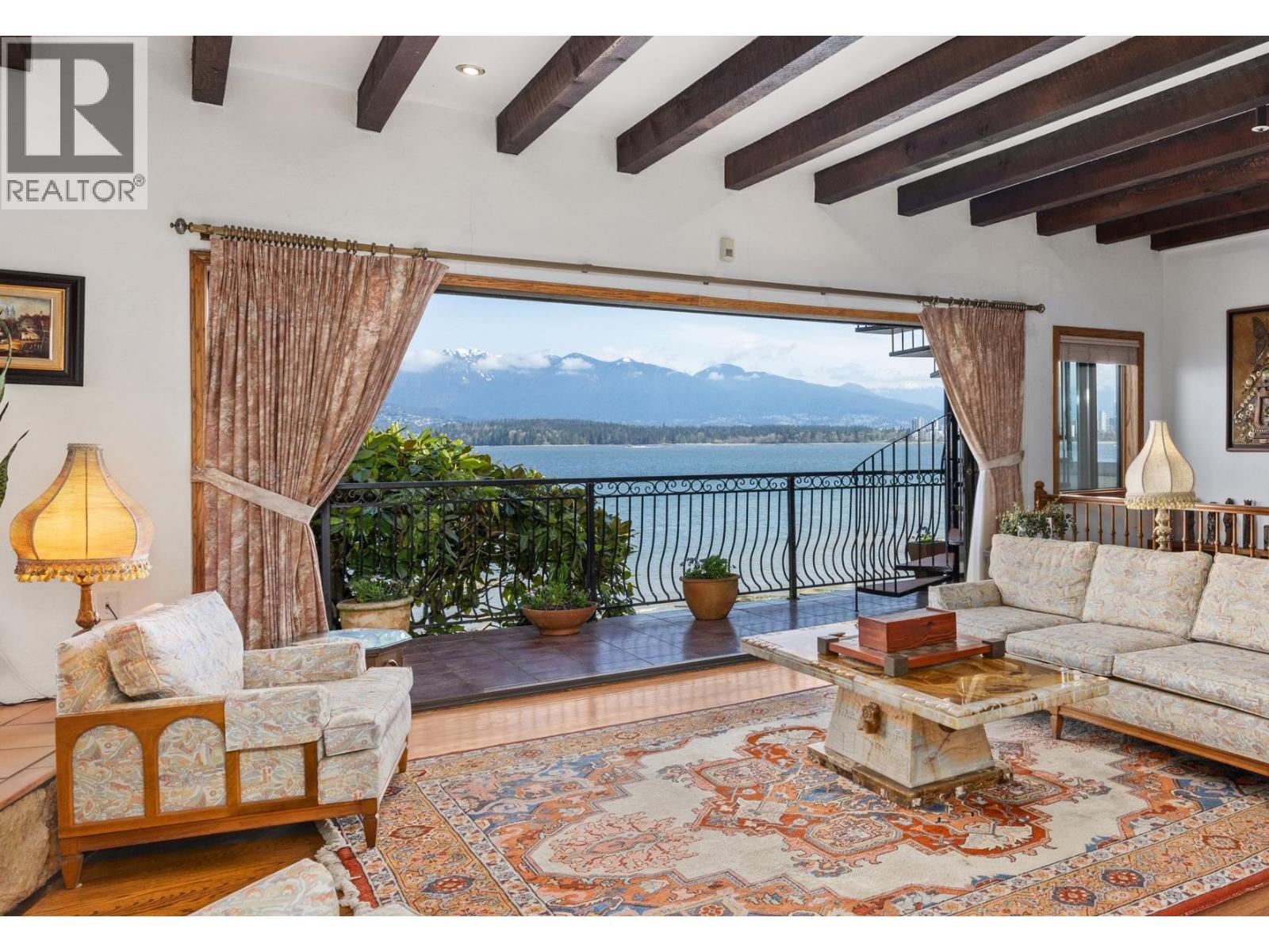 3167 POINT GREY ROAD, Vancouver