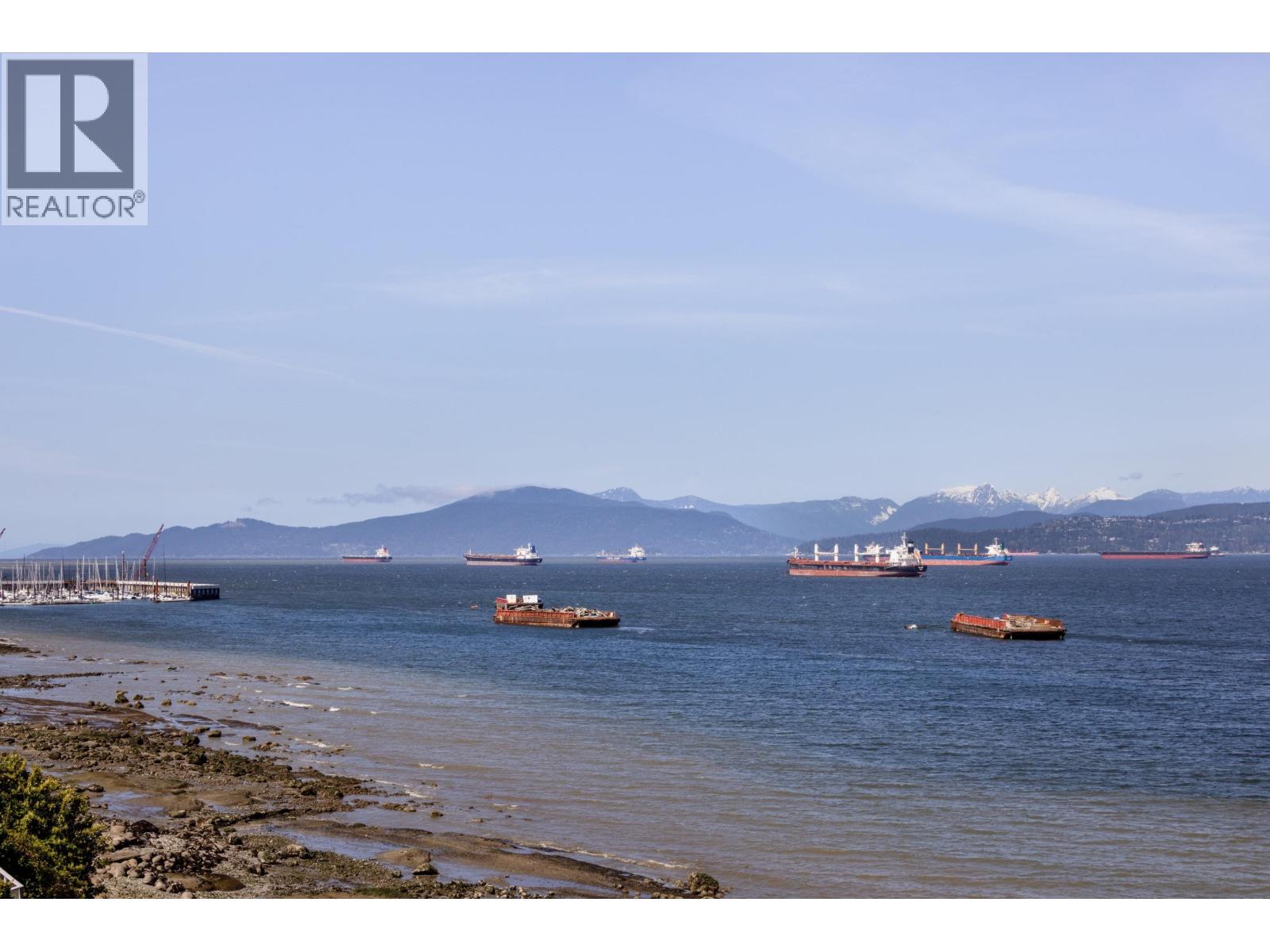 3167 POINT GREY ROAD, Vancouver