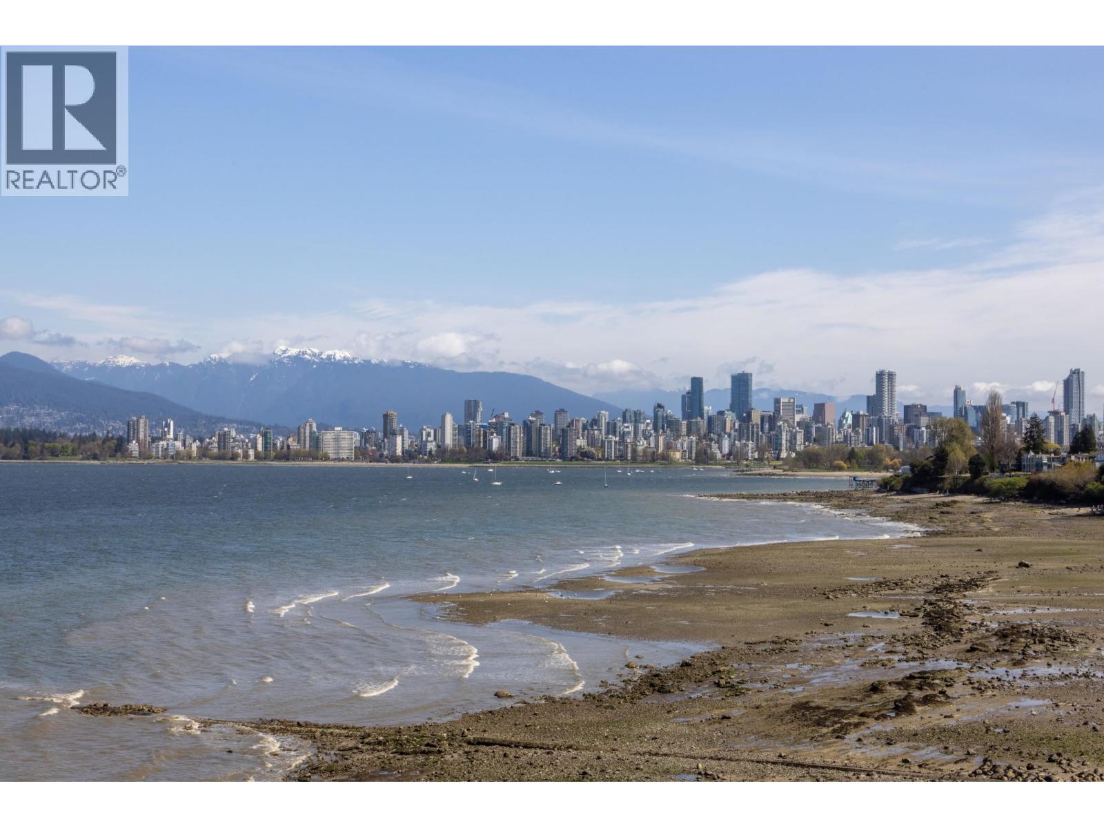 3167 POINT GREY ROAD, Vancouver