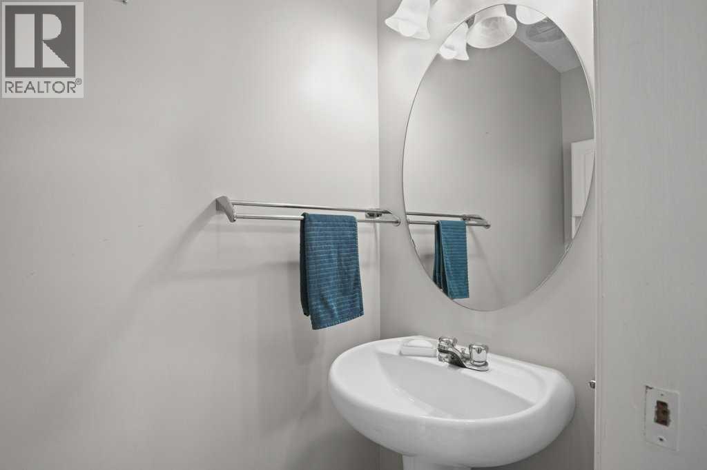 Single Family House for Sale in  Eversyde Circle SW Evergreen Calgary 