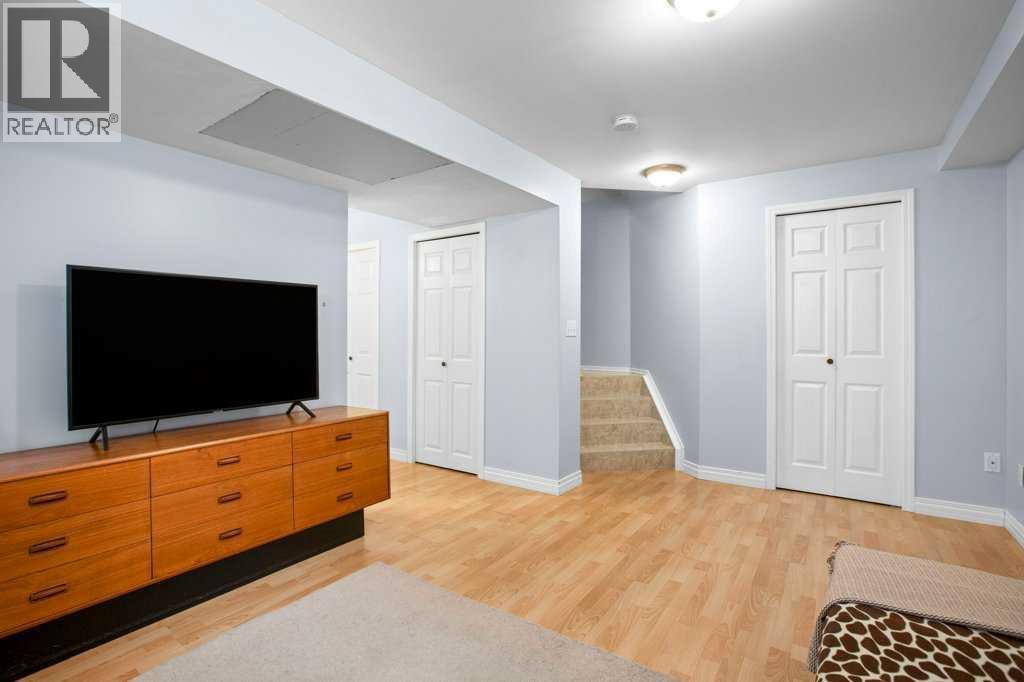 Single Family House for Sale in  Eversyde Circle SW Evergreen Calgary 