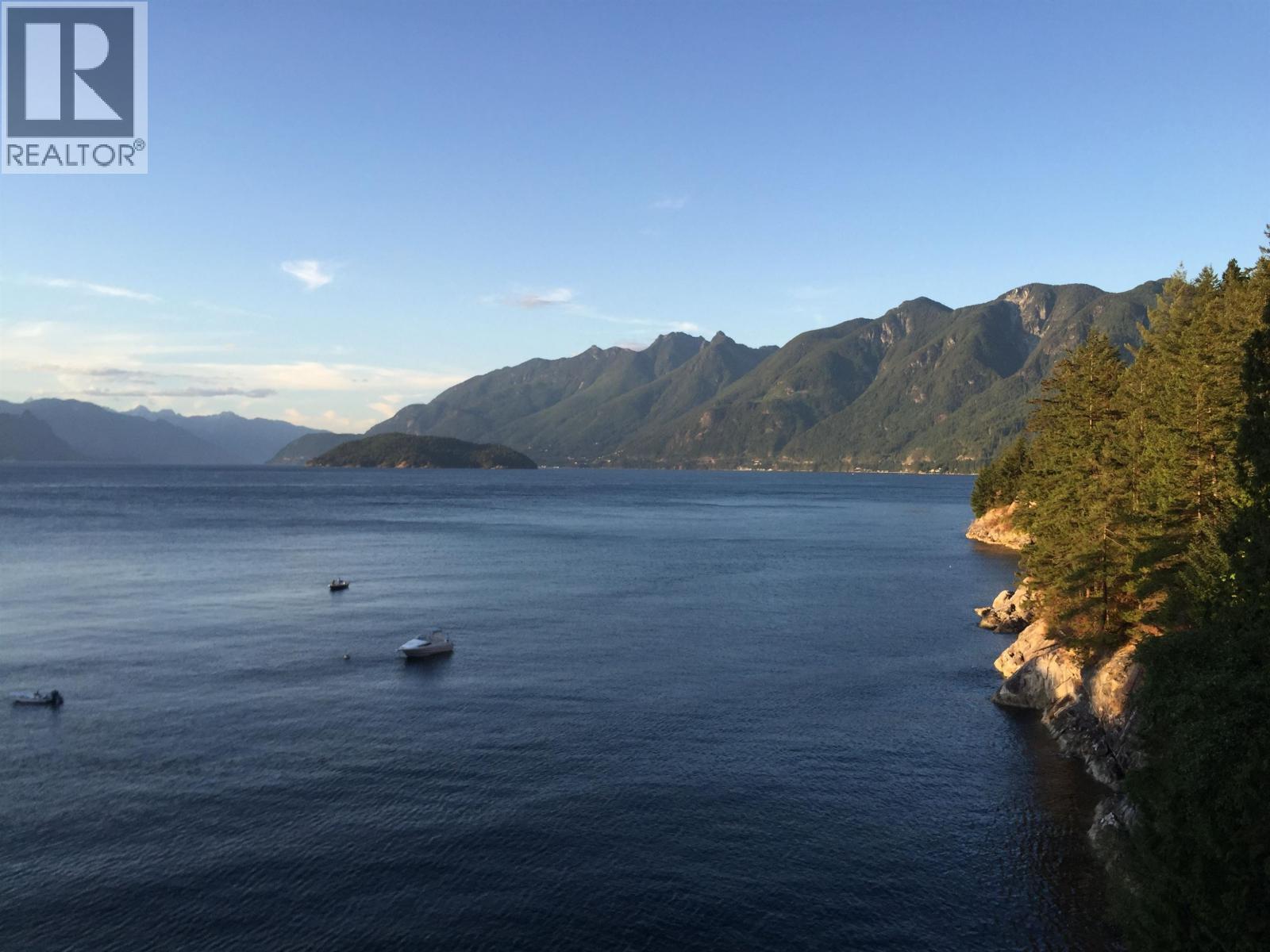 7145 CLIFF ROAD, West Vancouver