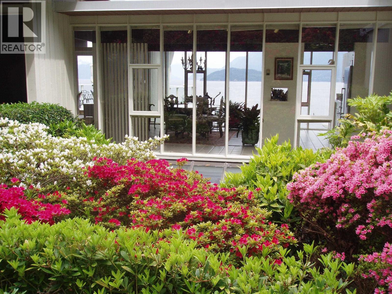 7145 CLIFF ROAD, West Vancouver