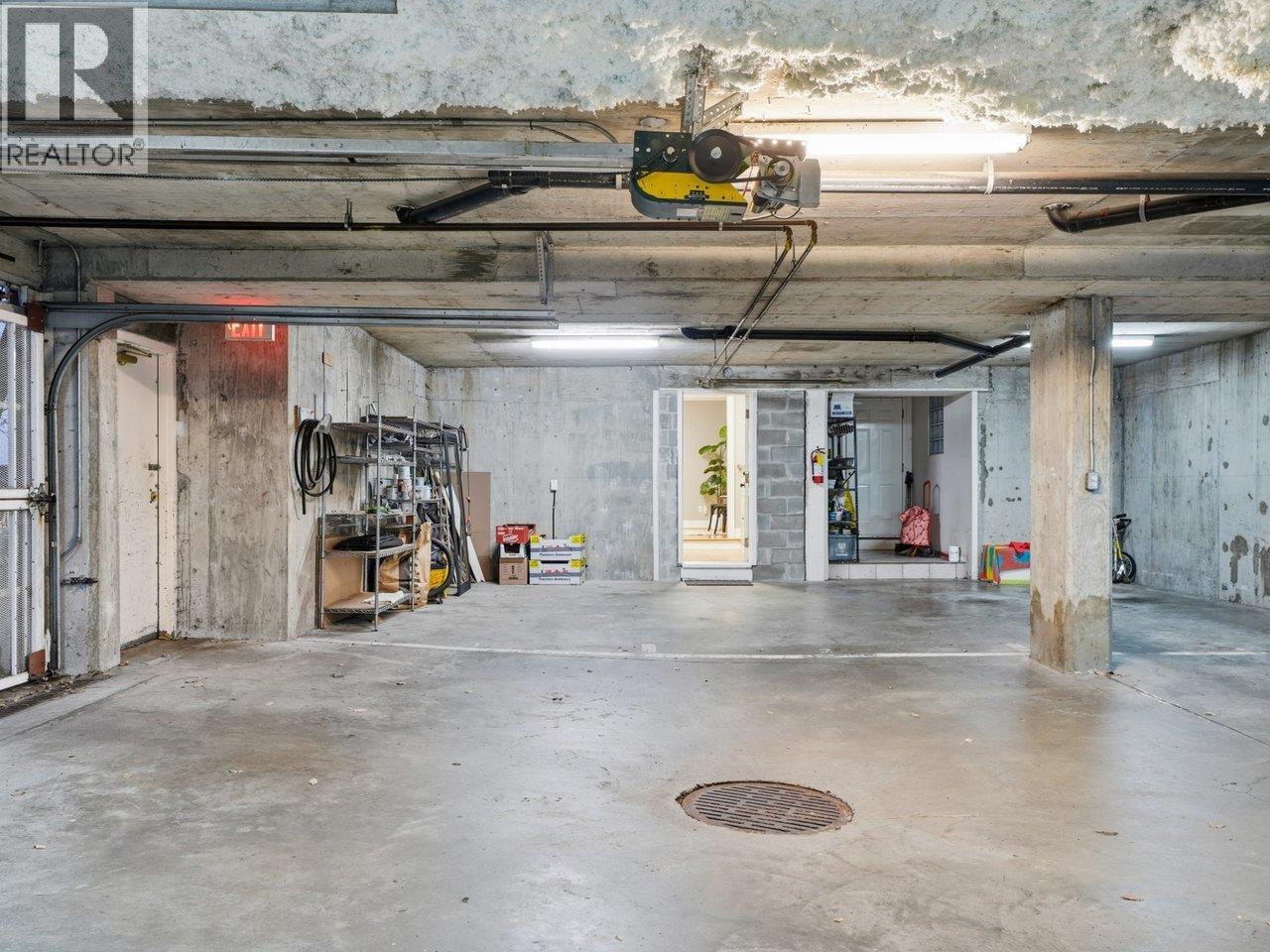 280 E 5TH STREET, North Vancouver