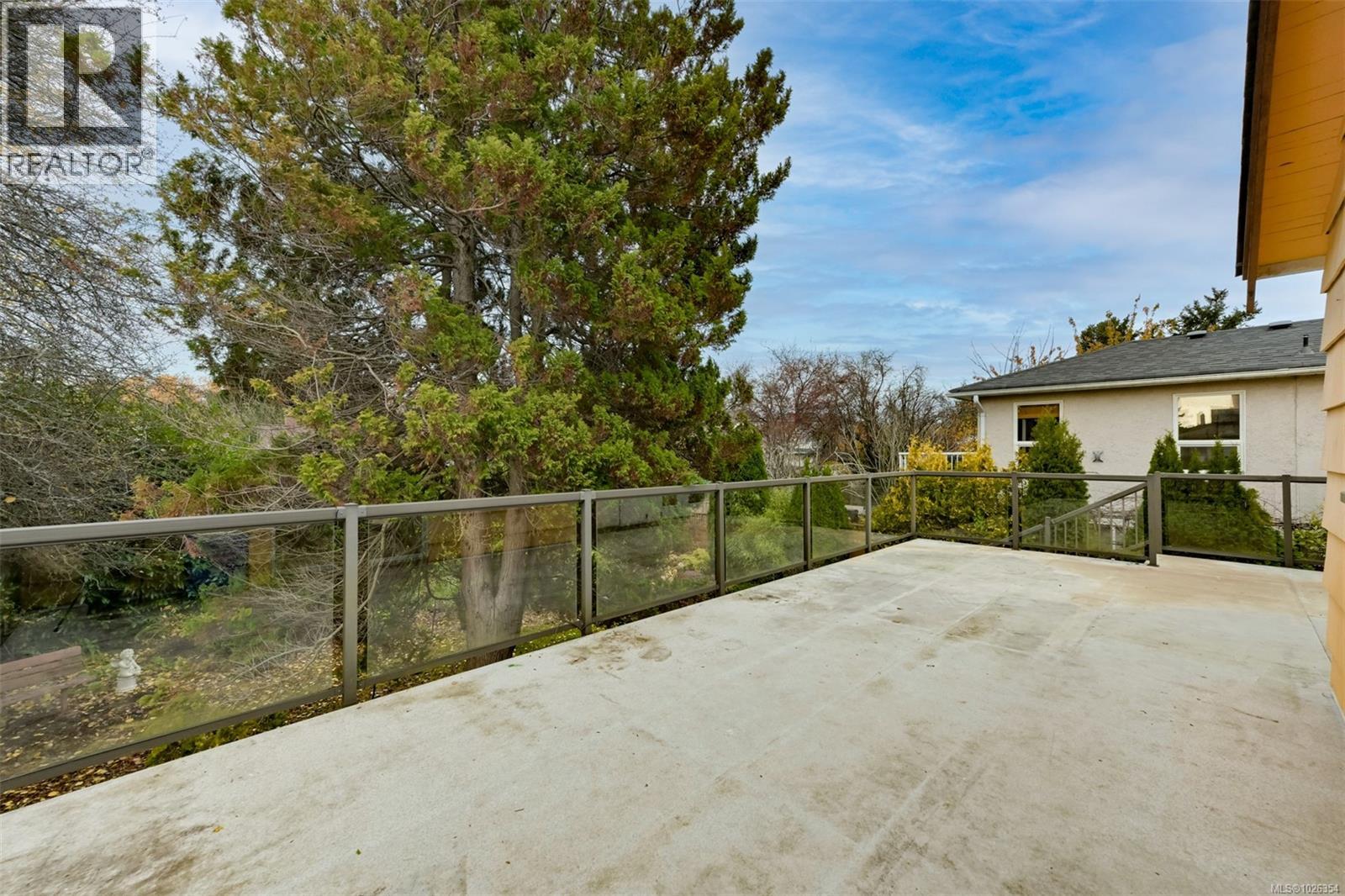 3312 KINGSLEY ST - 24