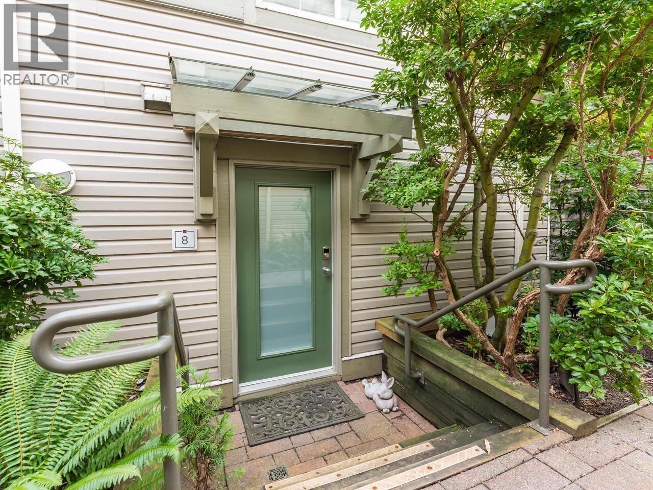 8 2375 BROADWAY Street - photo 2