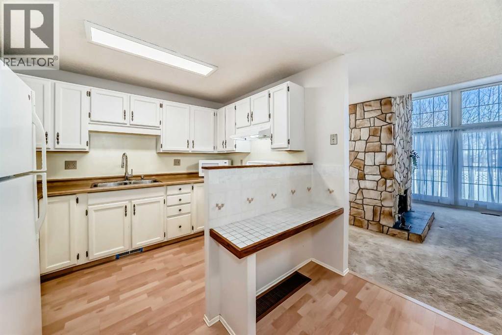 Single Family House for Sale in   Berwick Crescent NW Beddington Heights Calgary 