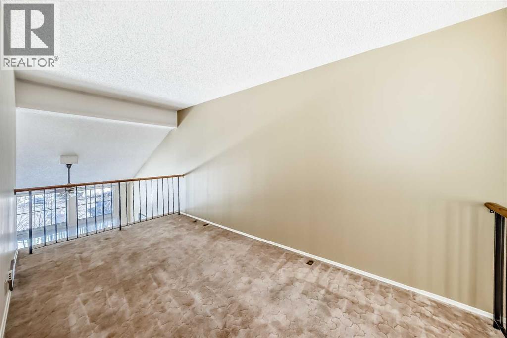 Single Family House for Sale in   Berwick Crescent NW Beddington Heights Calgary 