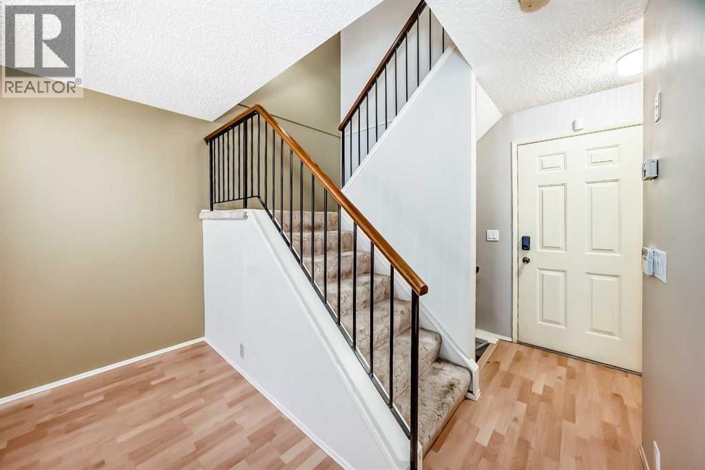 Single Family House for Sale in   Berwick Crescent NW Beddington Heights Calgary 