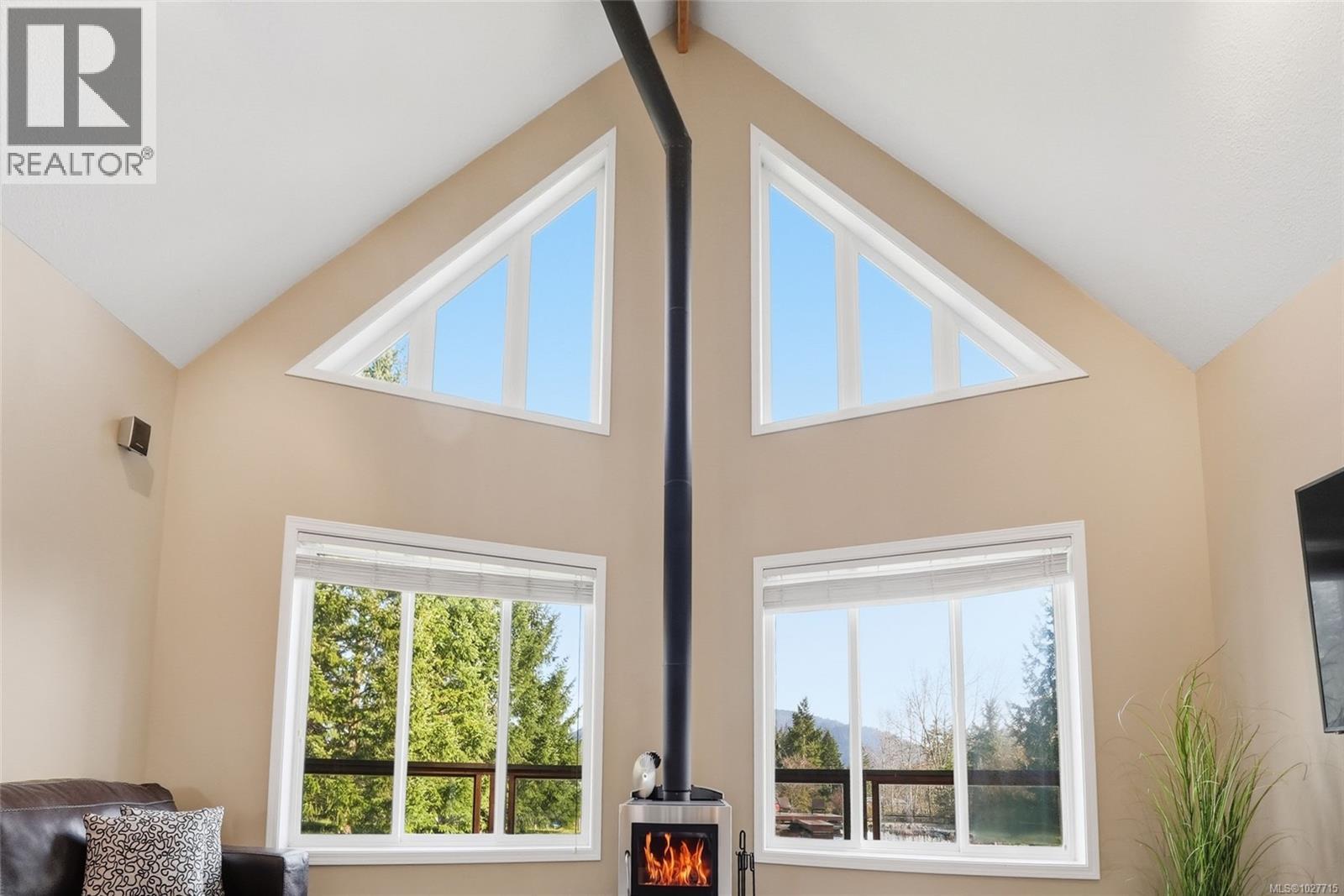 2441 Staghorn Rd, Duncan