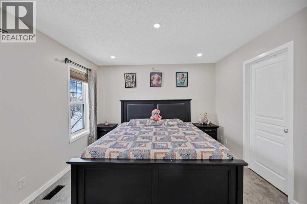 Single Family House for Sale in  Copperstone Circle SE Copperfield Calgary 