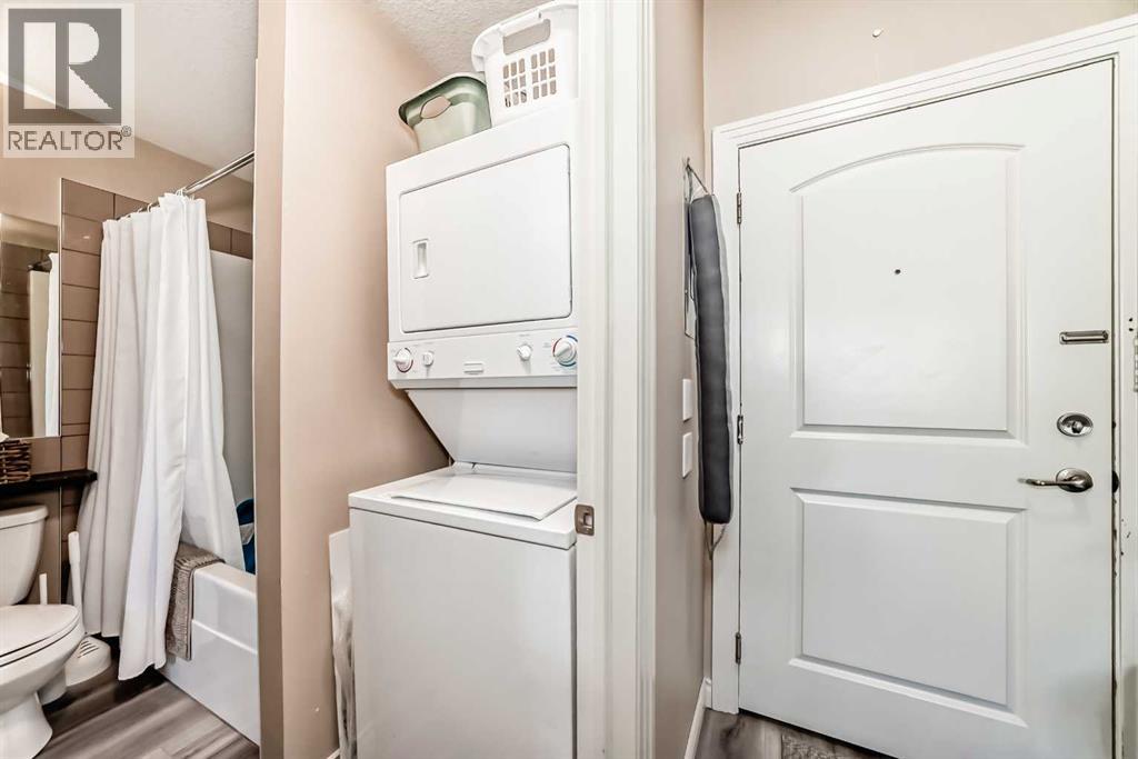 Single Family House for Sale in   Val Gardena View SW Springbank Hill Calgary 