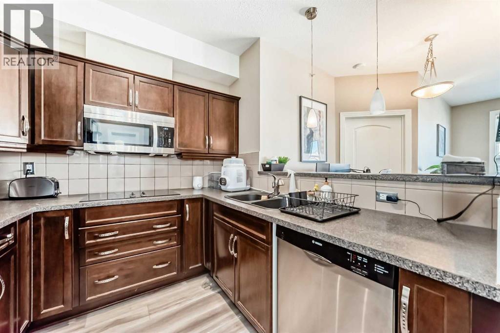 Single Family House for Sale in   Val Gardena View SW Springbank Hill Calgary 