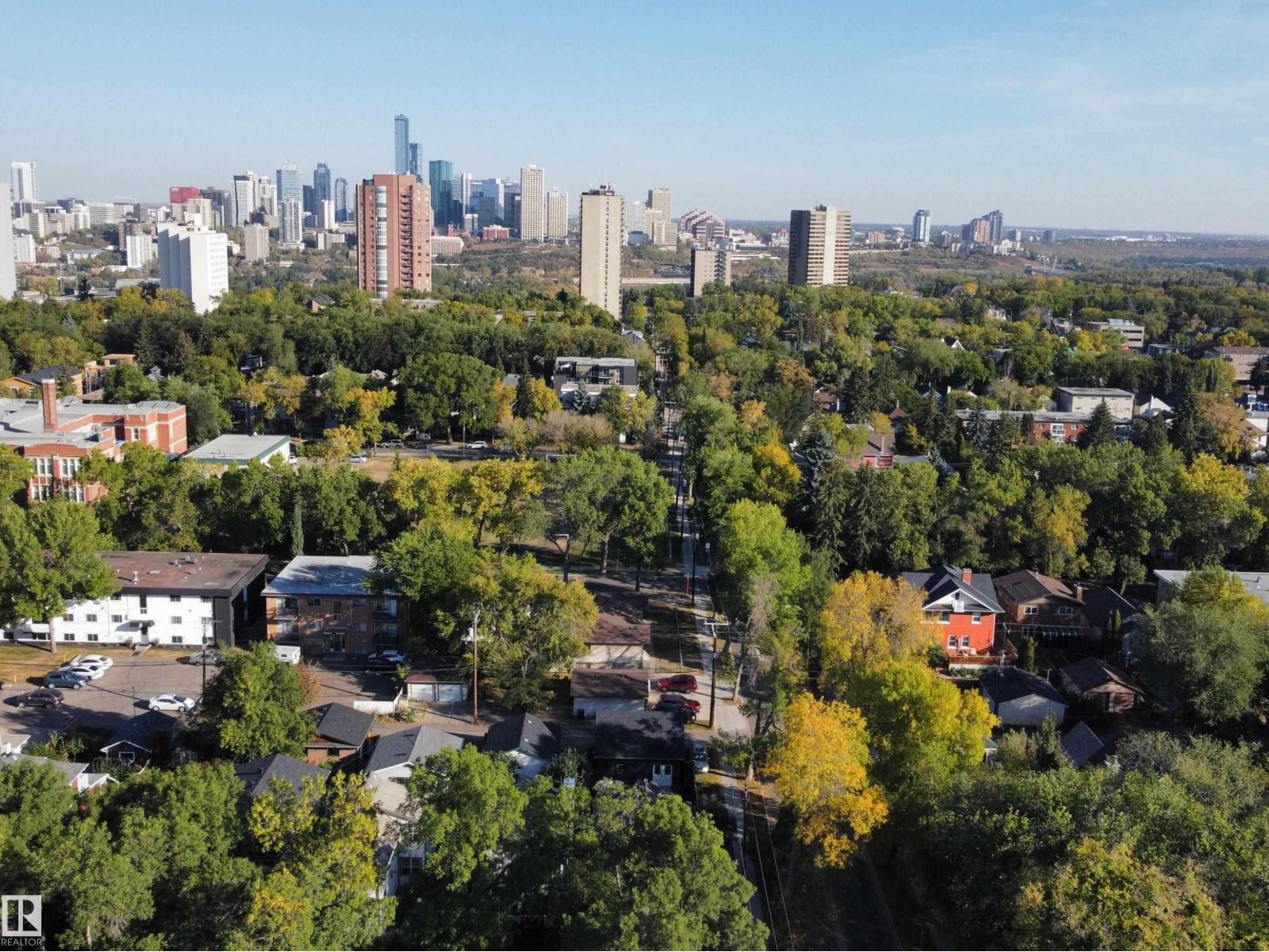 9917 86 AV NW, Edmonton