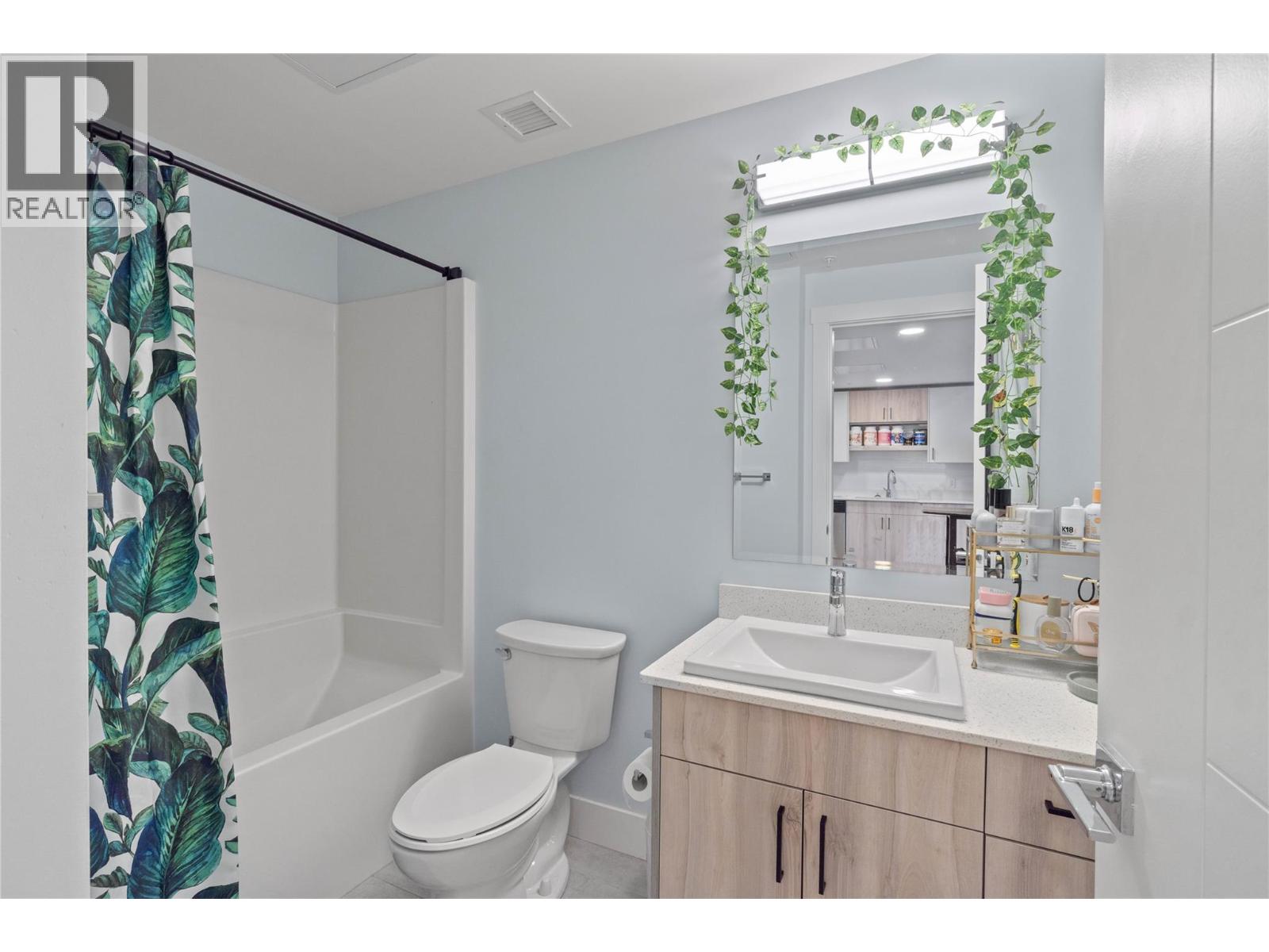 307 215 Royal Avenue, Kamloops