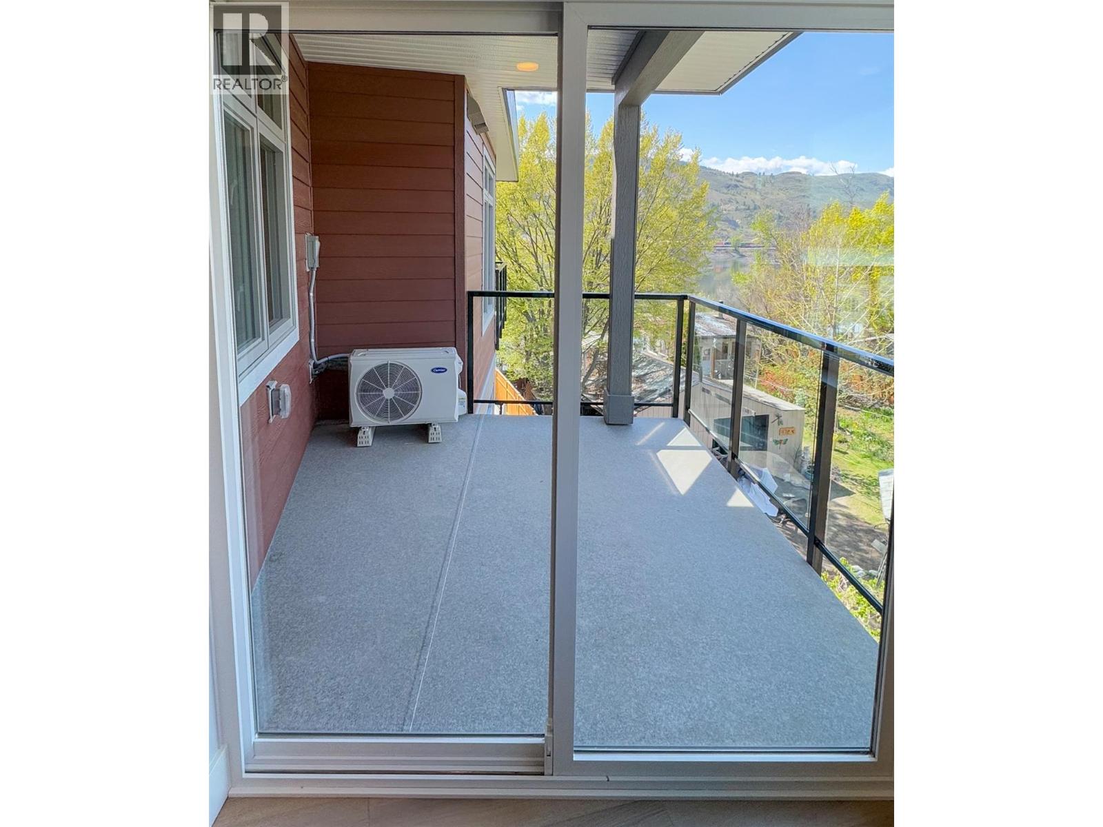 307 215 Royal Avenue, Kamloops