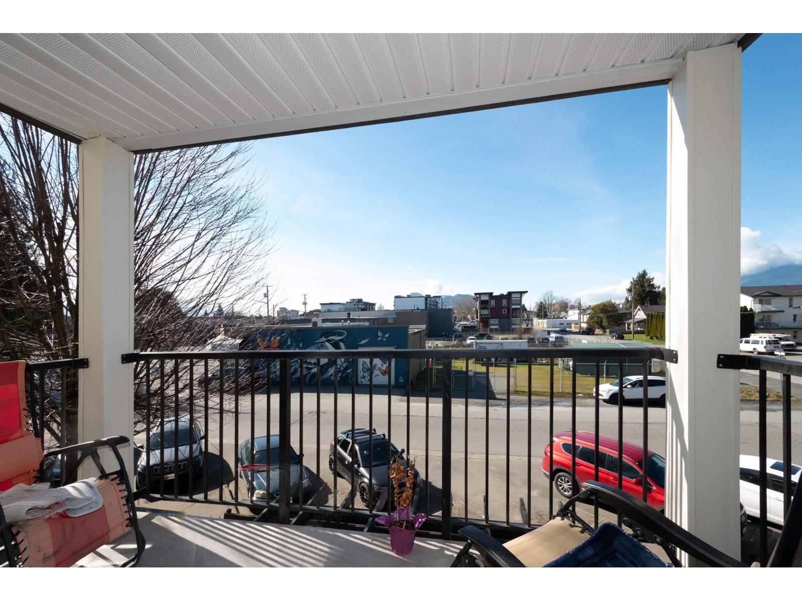 207 9422 VICTOR STREET, Chilliwack Proper East, Chilliwack