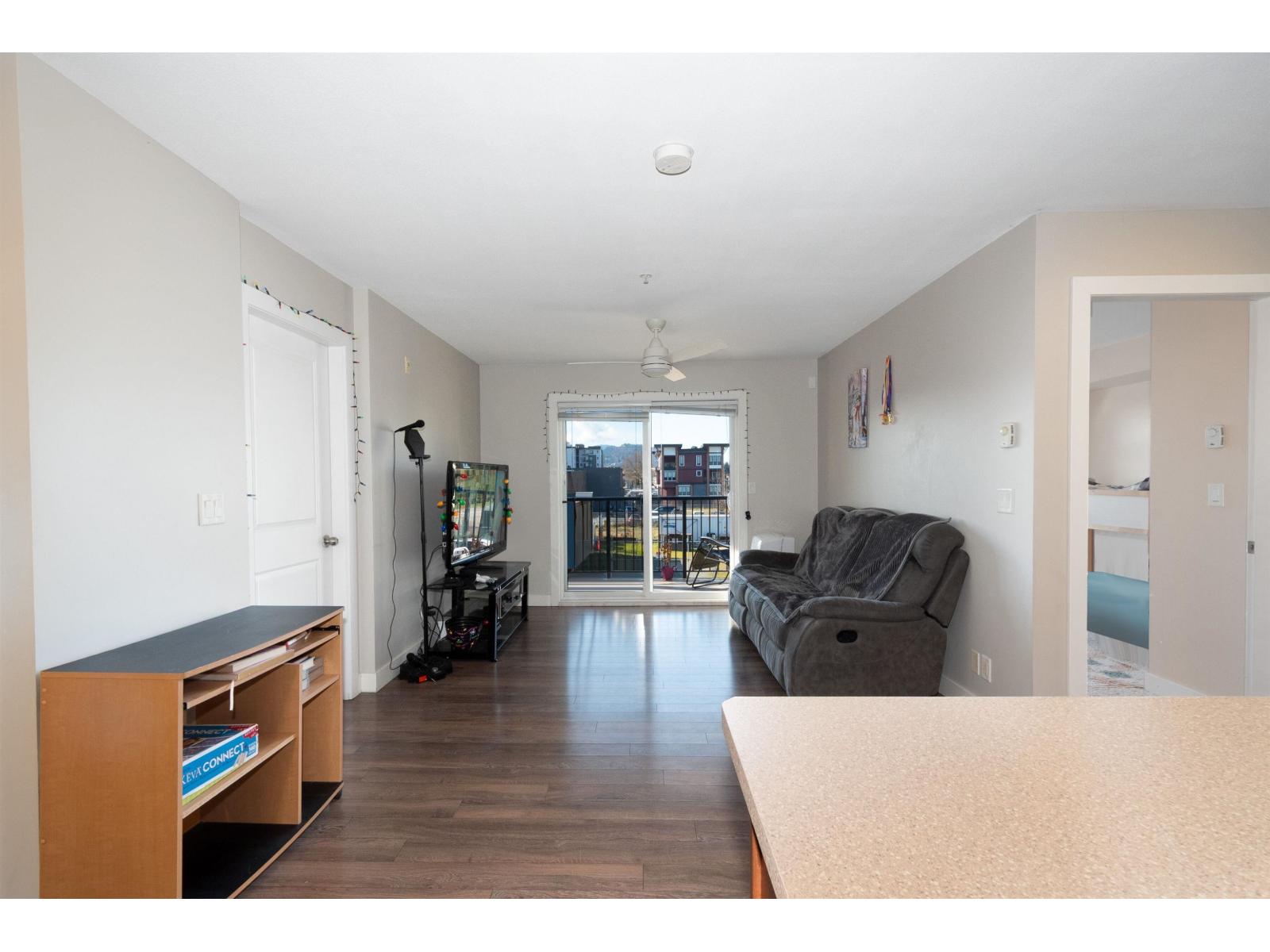 207 9422 VICTOR STREET, Chilliwack Proper East, Chilliwack