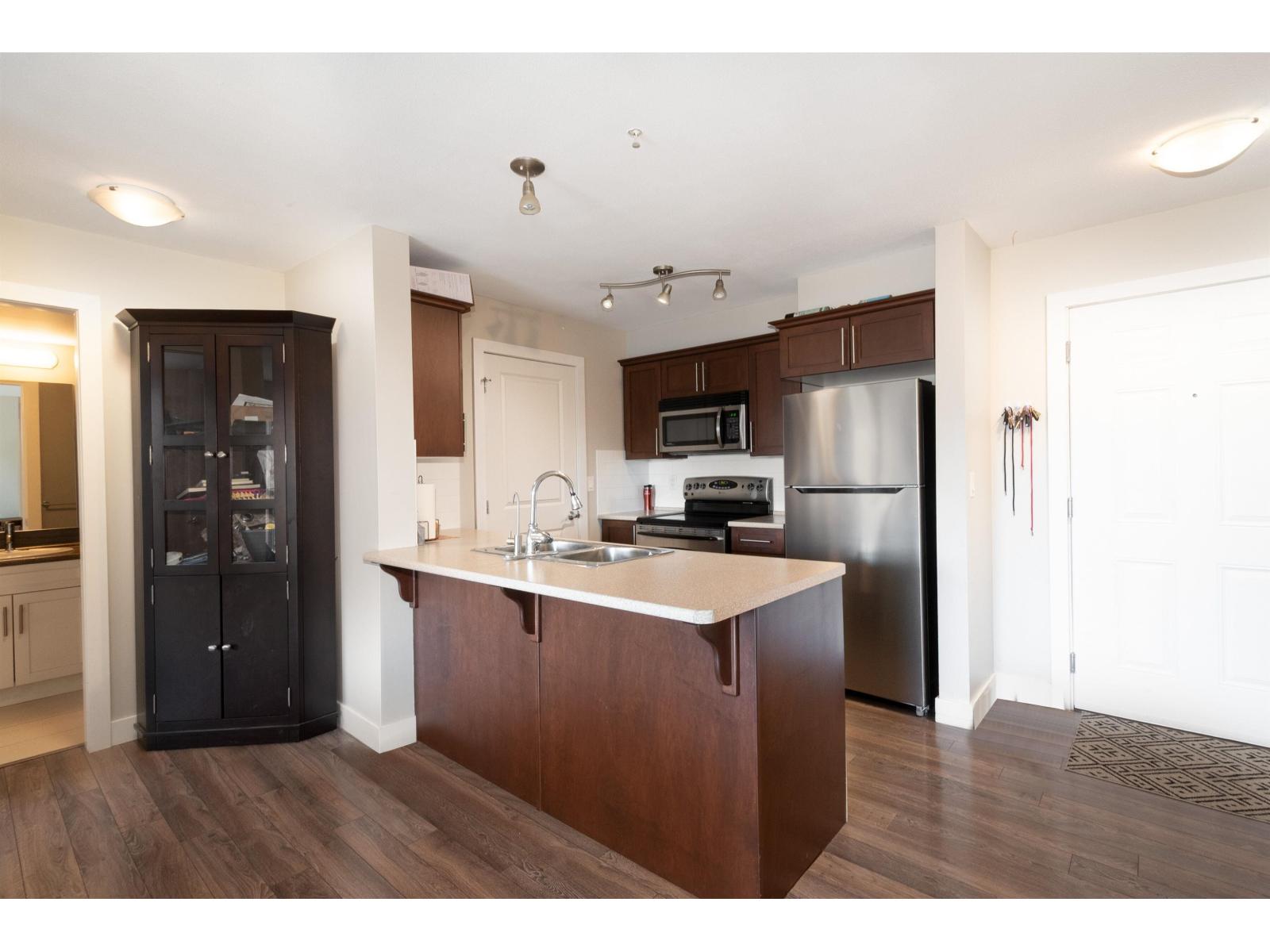 207 9422 VICTOR STREET, Chilliwack Proper East, Chilliwack