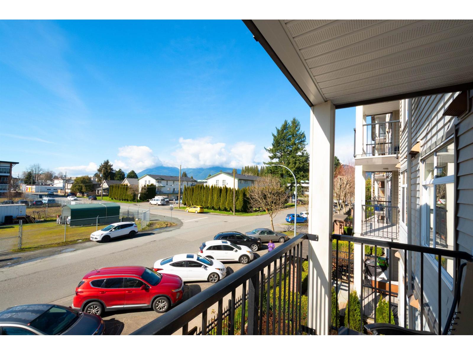 207 9422 VICTOR STREET, Chilliwack Proper East, Chilliwack