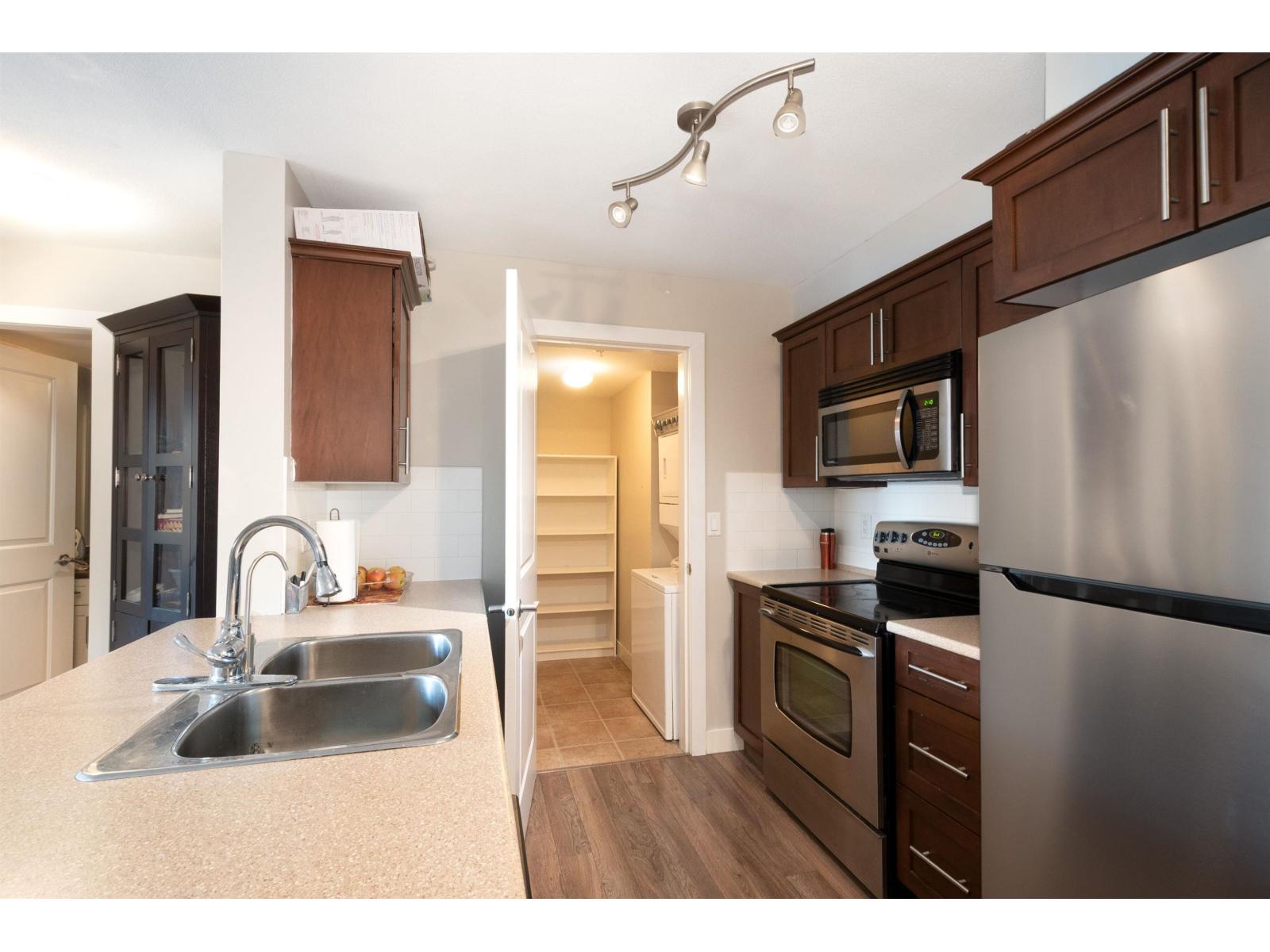 207 9422 VICTOR STREET, Chilliwack Proper East, Chilliwack