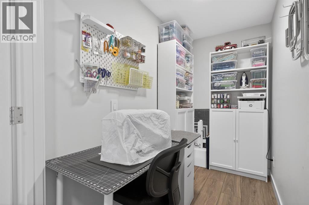 Single Family House for Sale in   Wolf Hollow Crescent SE Wolf Willow Calgary 