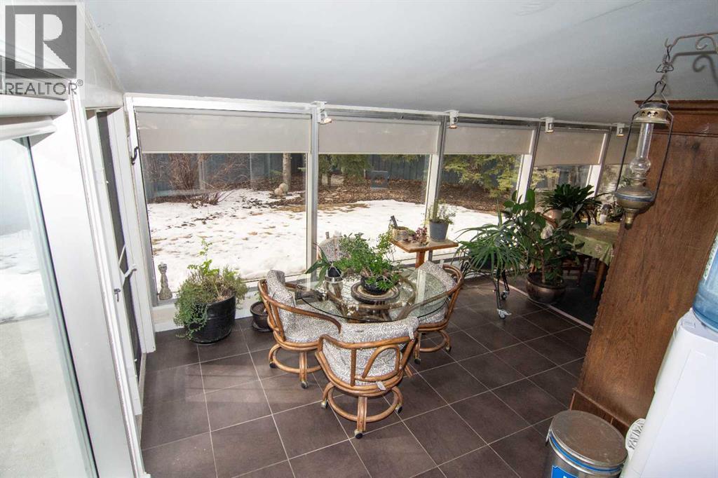 Single Family House Bungalow for Sale in  Lake Wood Place SE Lake Bonavista Calgary 